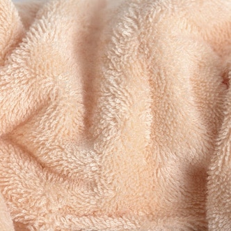 Tissage et traitements luxueux : les secrets d&rsquo;un beau linge