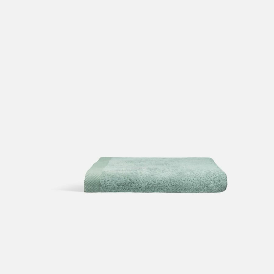 serviette de toilette ecologique en fibre de bambou. Bois le plus écologique du monde